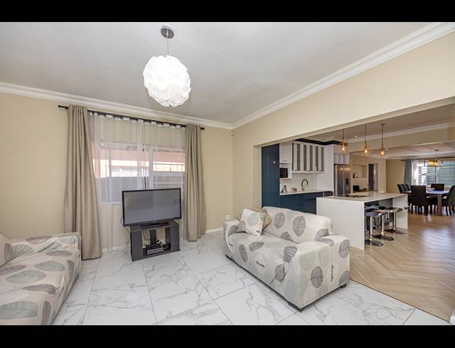 3 BEDROOM HOUSE FOR SALE IN AVONDALE